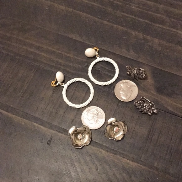 Vintage Monet and Cora Clip Earrings - Picture 4 of 8